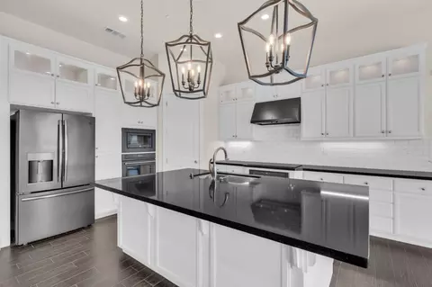 Kitchen - 1436 Freestone Rd, Manteca, CA 95337 photo 2 of 4