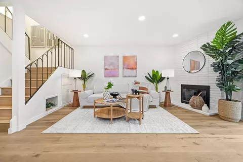 1506 Canna Ct, Mountain View, CA 94043