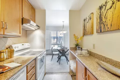 Kitchen - Delaware St, San Mateo, CA 94401 photo 2 of 4