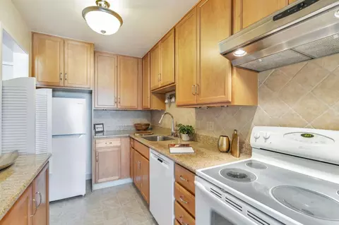 Kitchen - Delaware St, San Mateo, CA 94401 photo 1 of 4