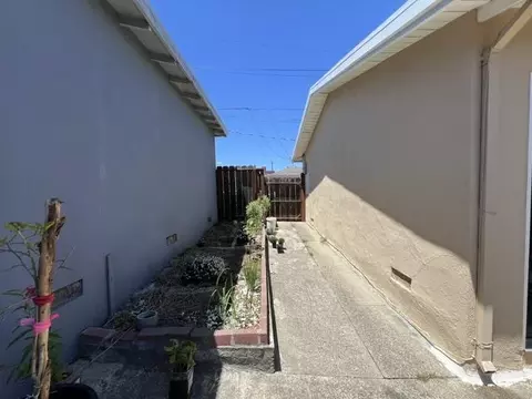 Exterior - 332 San Jose Ave, Millbrae, CA 94030 photo 4 of 6