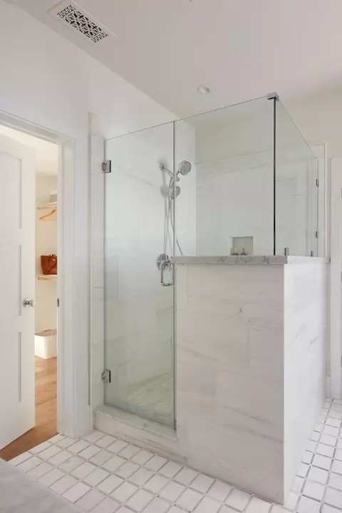 Bath - 38533 Amaranto St, Newark, CA 94560 photo 5 of 7