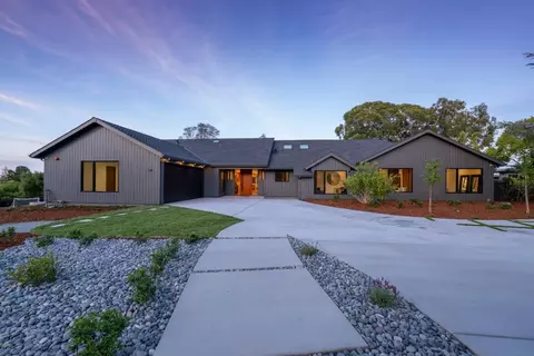 Exterior - 655 Hayne Rd, Hillsborough, CA 94010 photo 9 of 13