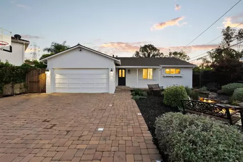 953 W Cardinal Dr, Sunnyvale, CA 94087
