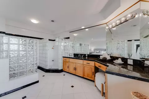 Bath - 220 Shoreview Dr, Aptos, CA 95003 photo 3 of 5