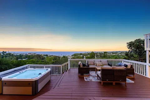 220 Shoreview Dr, Aptos, CA 95003