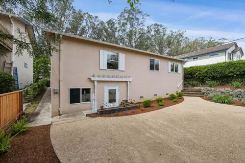 Exterior - 272 Avenue Balboa, El Granada, CA 94018 photo 4 of 8