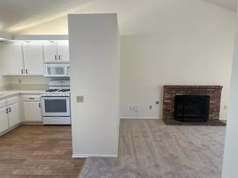 Living - 1561 Georgetown Ave, Palmdale, CA 93550 photo 3 of 3