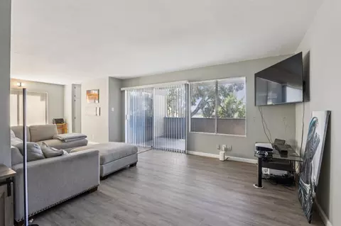 Living - 355 Parkview Ter G1, Vallejo, CA 94589 photo 1 of 5