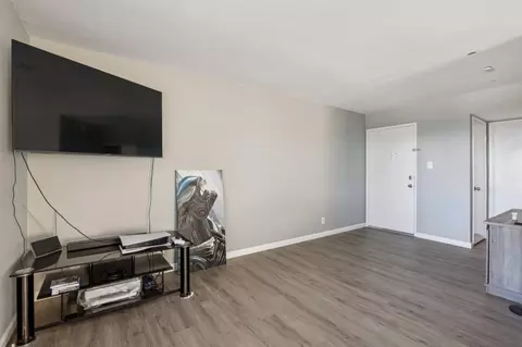 Living - 355 Parkview Ter G1, Vallejo, CA 94589 photo 3 of 5