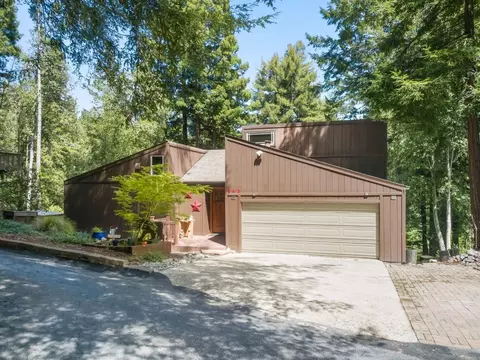 282 Hill Top Ct, Boulder Creek, CA 95006