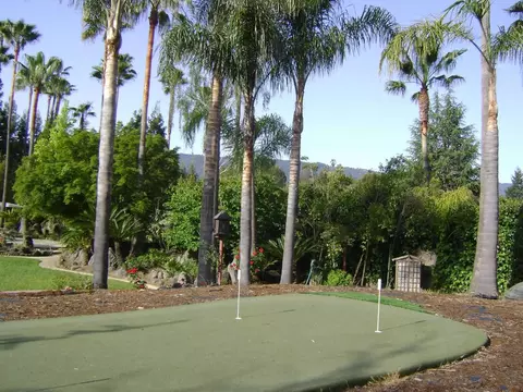 Marilyn Ln, Saratoga, CA 95070