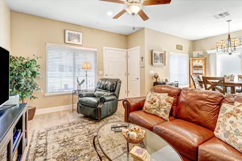 Living - 12833 Rogge Village Loop, Salinas, CA 93906 photo 3 of 4