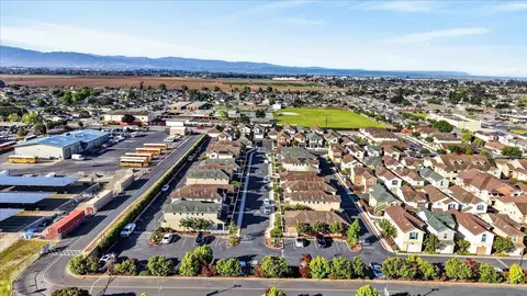 View/Area - 12833 Rogge Village Loop, Salinas, CA 93906 photo 5 of 8
