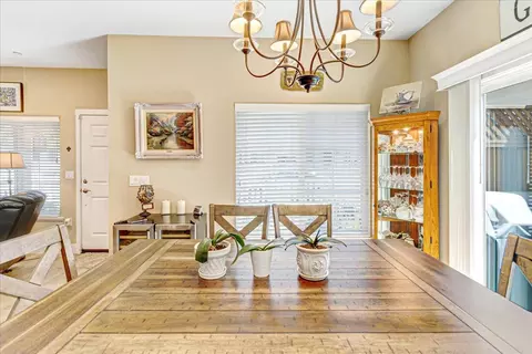 Dining - 12833 Rogge Village Loop, Salinas, CA 93906 photo 2 of 4