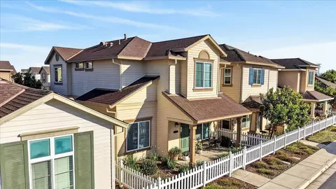 View/Area - 12833 Rogge Village Loop, Salinas, CA 93906 photo 1 of 8