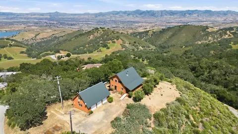 6425 San Juan Canyon Rd, San Juan Bautista, CA 95045