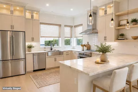 100 Koa Ct, Palo Alto, CA 94306