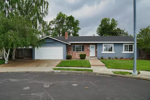 8633 Briarwood Ln, Dublin, CA 94568