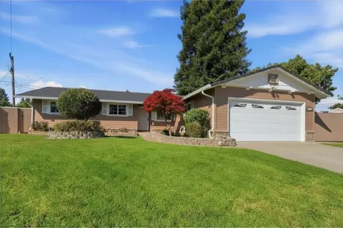 Exterior - 8440 Diane Ct, Gilroy, CA 95020 photo 1 of 13
