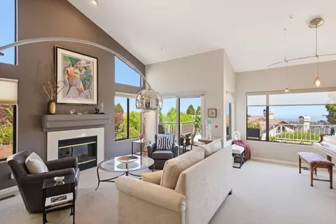 12 Clover Ln, San Carlos, CA 94070