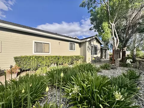 737 Helen Dr, Hollister, CA 95023