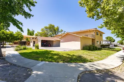 1395 Ontario Ln, Campbell, CA 95008