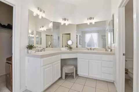 Bath - 2845 Bresso Ct, Livermore, CA 94550 photo 3 of 5