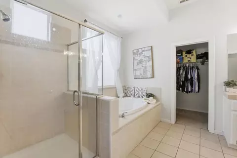 Bath - 2845 Bresso Ct, Livermore, CA 94550 photo 1 of 5