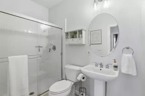 Bath - 2845 Bresso Ct, Livermore, CA 94550 photo 5 of 5