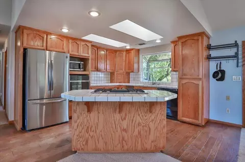 Kitchen - 1416 Blue Tent Ct, Cool, CA 95614 photo 1 of 3