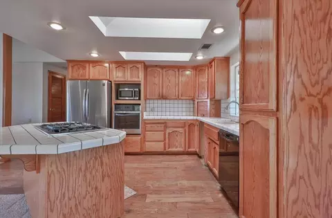 Kitchen - 1416 Blue Tent Ct, Cool, CA 95614 photo 2 of 3