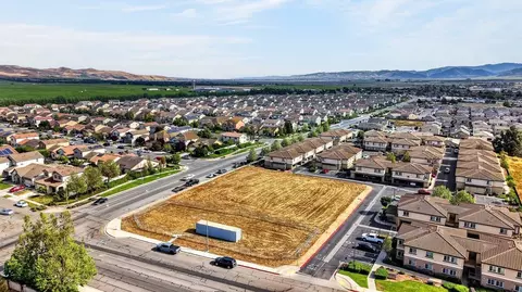 16 Gabilan Dr, Soledad, CA 93960