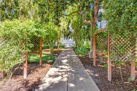 2485 Hecker Pass Rd, Gilroy, CA 95020