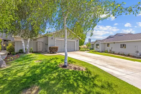 Exterior - 905 Helen Dr, Hollister, CA 95023 photo 2 of 13