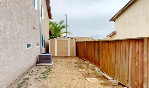 Exterior - 949 Barrera St, Soledad, CA 93960 photo 3 of 8