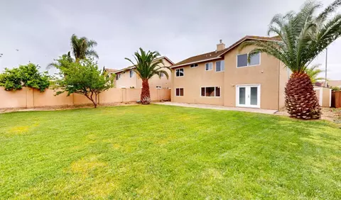 Exterior - 949 Barrera St, Soledad, CA 93960 photo 4 of 8