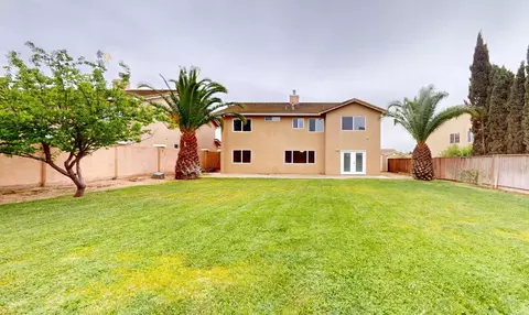 Exterior - 949 Barrera St, Soledad, CA 93960 photo 5 of 8