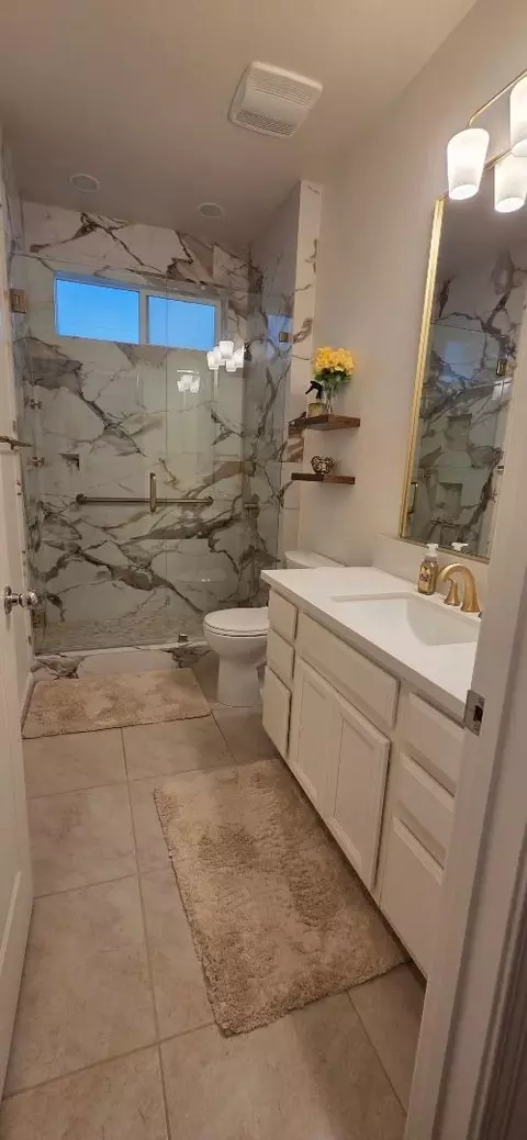 Bath - 638 Luna Way, Soledad, CA 93960 photo 3 of 5