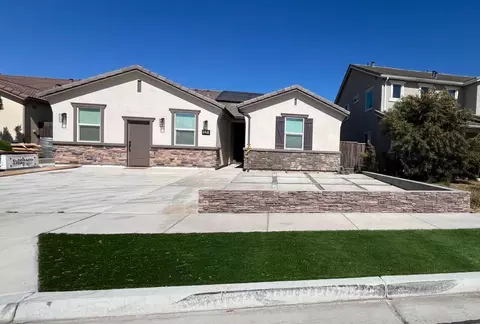 Exterior - 638 Luna Way, Soledad, CA 93960 photo 2 of 4