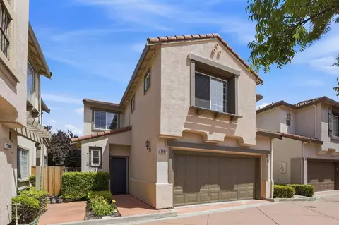 2207 Gianera St, Santa Clara, CA 95054