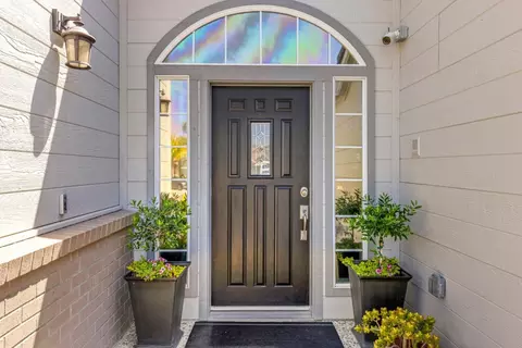 Entry Way - 535 Bobbys Ln, Hollister, CA 95023 photo 1 of 2