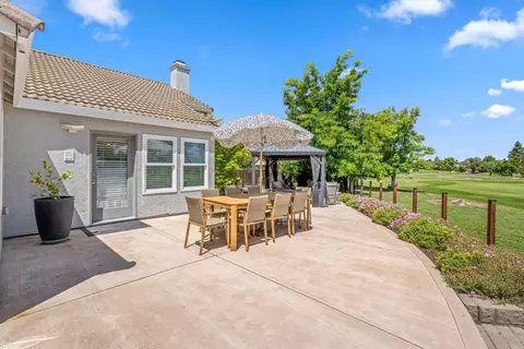 Exterior - 535 Bobbys Ln, Hollister, CA 95023 photo 5 of 14