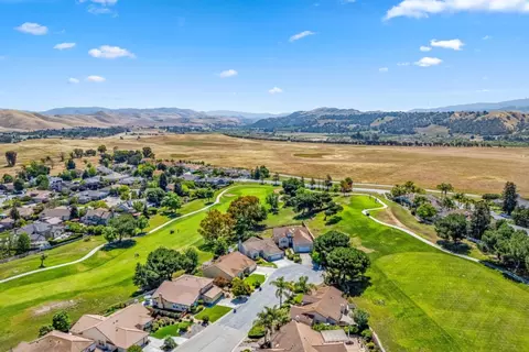 View/Area - 535 Bobbys Ln, Hollister, CA 95023 photo 8 of 9