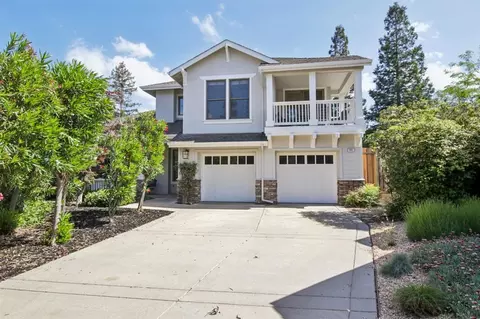 141 Serra Ct, Los Gatos, CA 95032