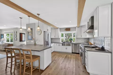 Kitchen - 540 Cathedral Dr, Aptos, CA 95003 photo 3 of 9