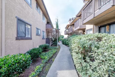 15065 Hesperian Blvd 22, San Leandro, CA 94578