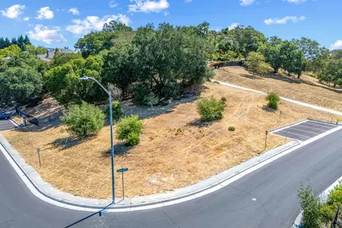 2393 Banyan St, Gilroy, CA 95020