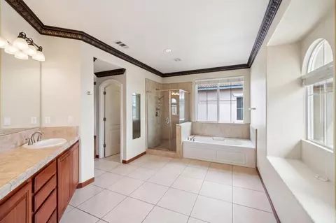 Bath - 39 Escher Cir, Oakley, CA 94561 photo 2 of 5