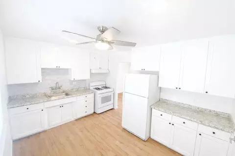 1120 Locust St, San Jose, CA 95110